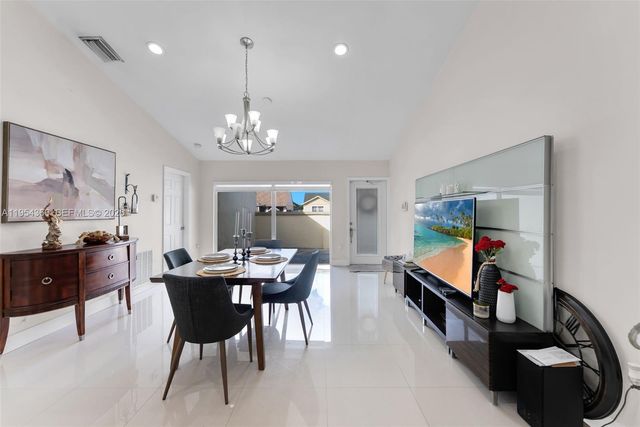 3246 NW 204th Ter, Miami Gardens, FL 33056