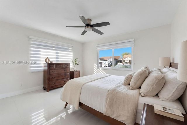 3246 NW 204th Ter, Miami Gardens, FL 33056