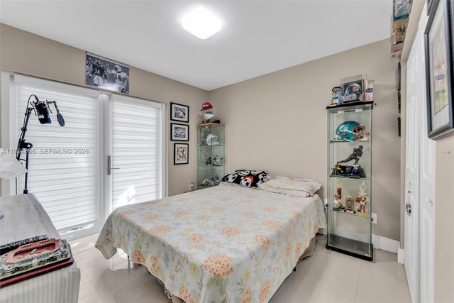 3246 NW 204th Ter, Miami Gardens, FL 33056