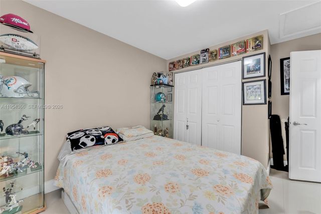 3246 NW 204th Ter, Miami Gardens, FL 33056