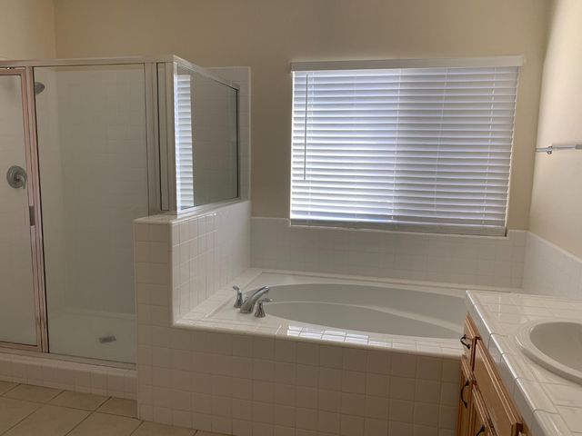 3532 Lauding Way, Modesto, CA 95355