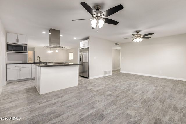 2421 N 68TH Street, Scottsdale, AZ 85257