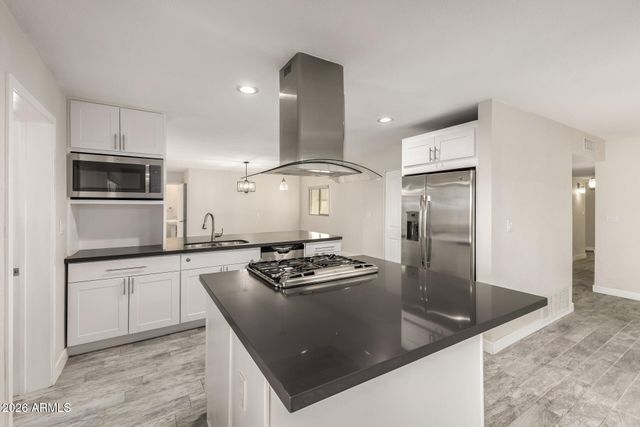 2421 N 68TH Street, Scottsdale, AZ 85257