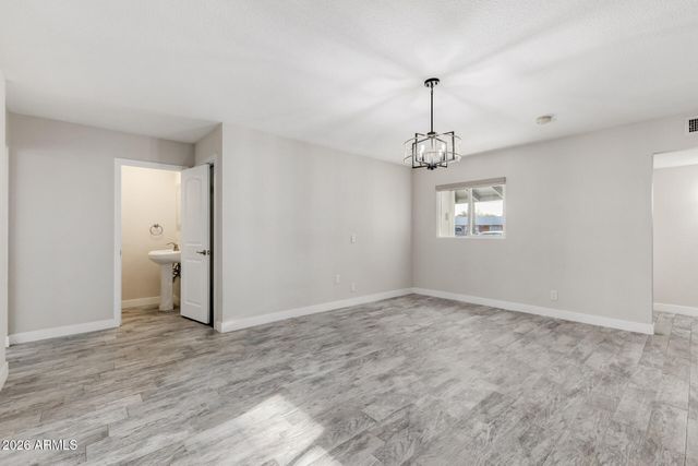 2421 N 68TH Street, Scottsdale, AZ 85257