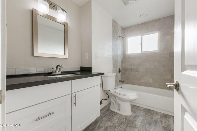 2421 N 68TH Street, Scottsdale, AZ 85257