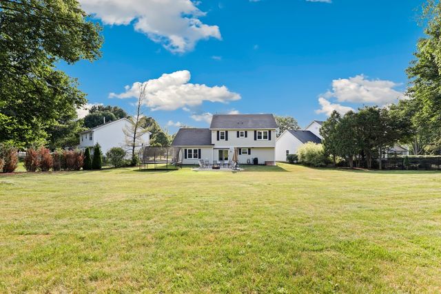 2686 Le Baron Court, Geneva, IL 60134