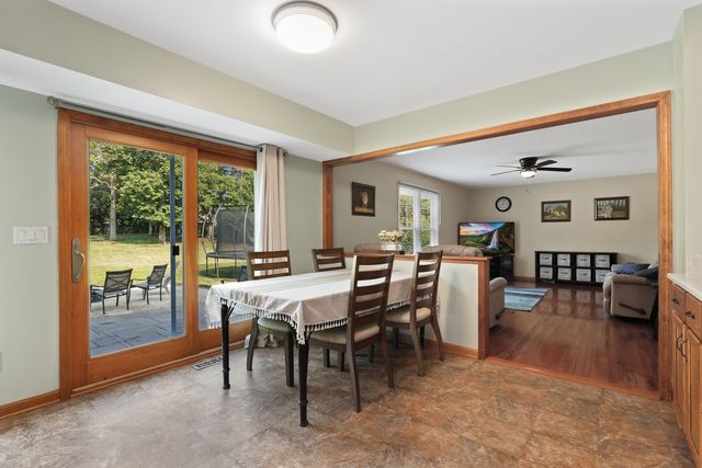 2686 Le Baron Court, Geneva, IL 60134