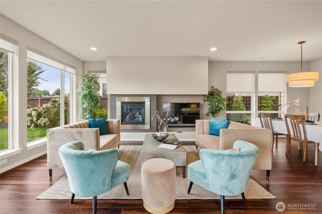 8007 9th Place SE, Lake Stevens, WA 98258