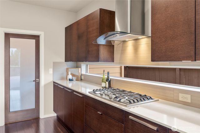 8007 9th Place SE, Lake Stevens, WA 98258