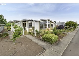 1304 MOUNTAIN VIEW Dr, Forest Grove, OR 97116
