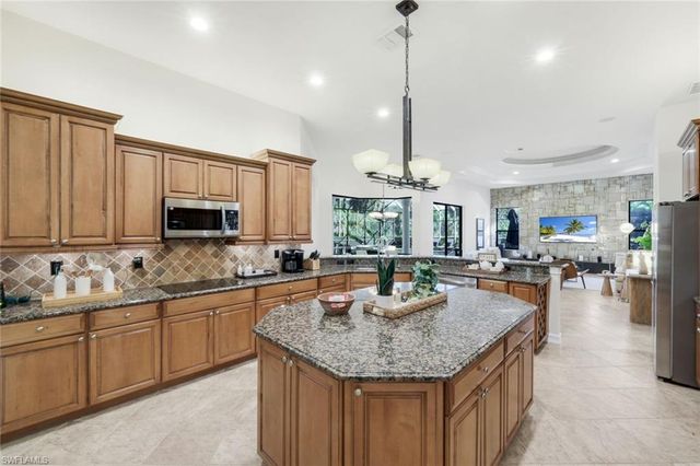 4480 1st AVE NW, Naples, FL 34119