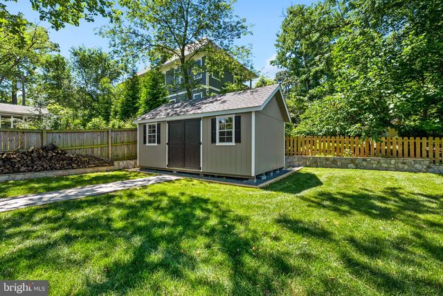 6111 35TH ST N, Arlington, VA 22213
