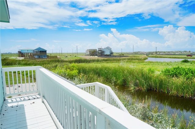 7570 La Concha Blvd, Port Aransas, TX 78373