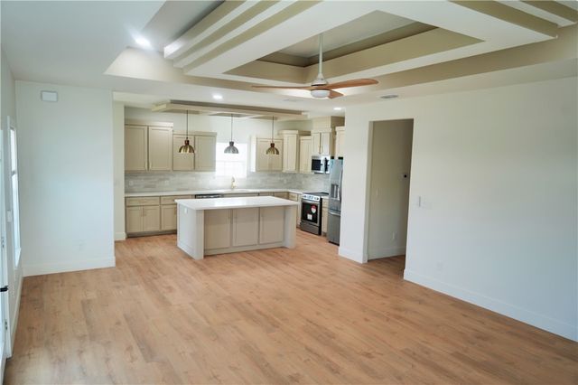 7570 La Concha Blvd, Port Aransas, TX 78373