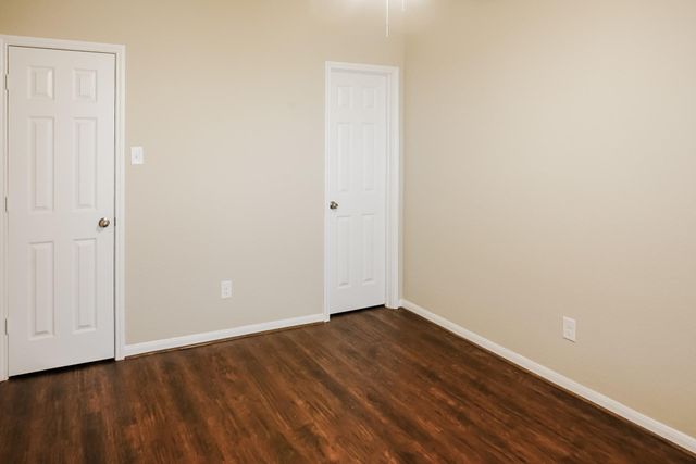 19011 Woodland Leaf Lane, Tomball, TX 77375