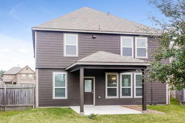 19011 Woodland Leaf Lane, Tomball, TX 77375