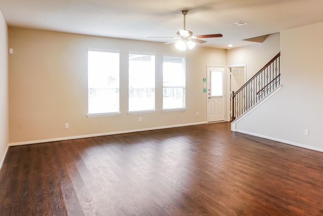 19011 Woodland Leaf Lane, Tomball, TX 77375