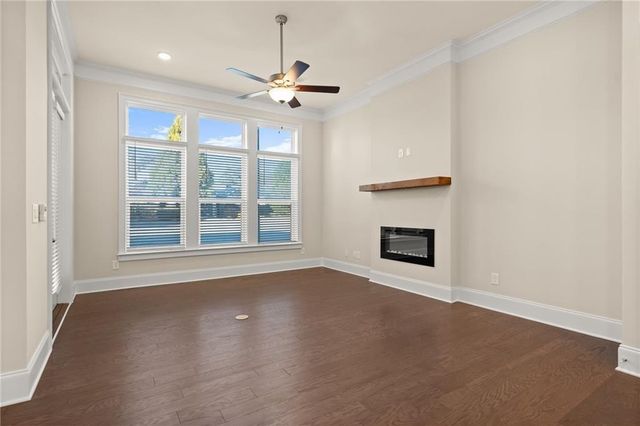 136 Village Green Avenue, Woodstock, GA 30189
