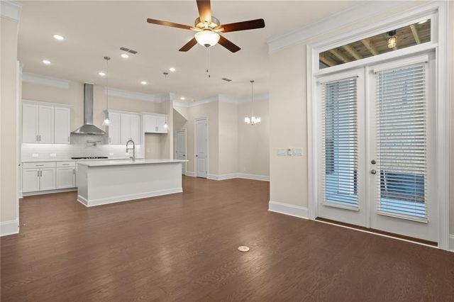 136 Village Green Avenue, Woodstock, GA 30189