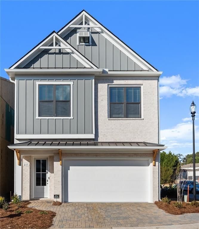 136 Village Green Avenue, Woodstock, GA 30189