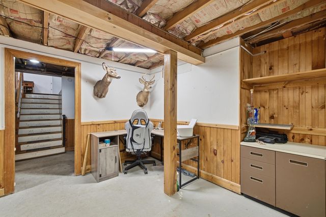 38 Eayers Pond Road, Hudson, NH 03051