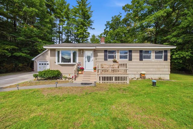 38 Eayers Pond Road, Hudson, NH 03051