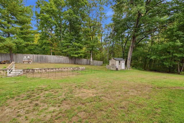38 Eayers Pond Road, Hudson, NH 03051