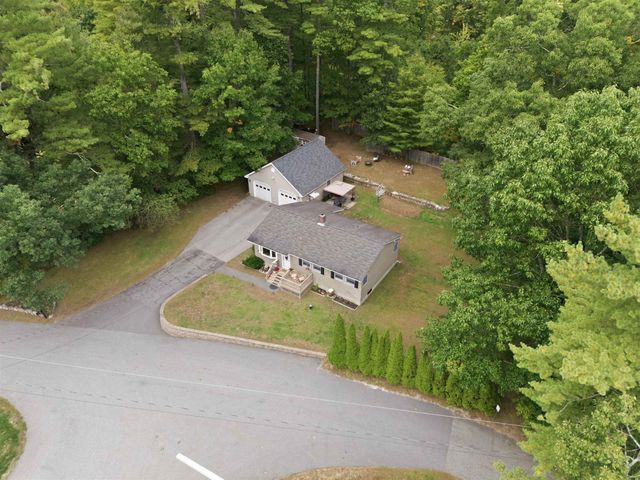 38 Eayers Pond Road, Hudson, NH 03051