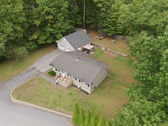 38 Eayers Pond Road, Hudson, NH 03051
