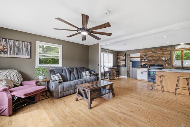 38 Eayers Pond Road, Hudson, NH 03051