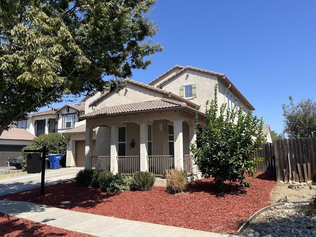 500 Ridge Creek Ln, Patterson, CA 95363