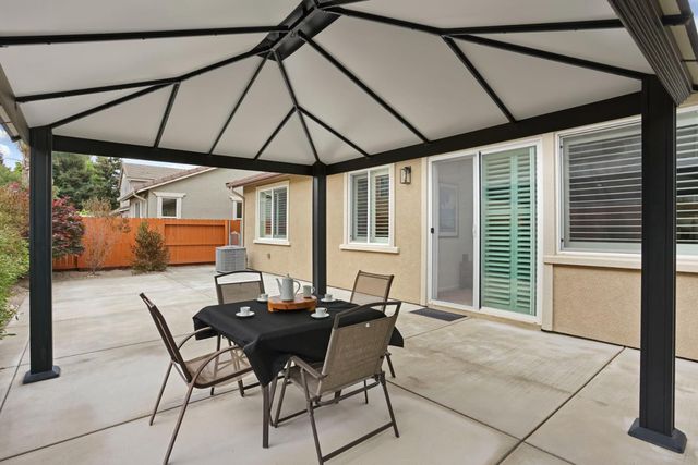 3828 Lookout Dr, Modesto, CA 95355