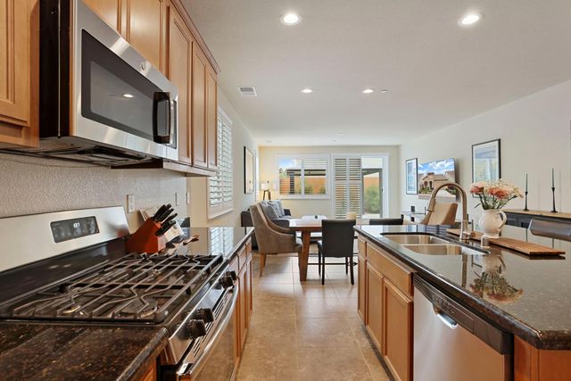 3828 Lookout Dr, Modesto, CA 95355