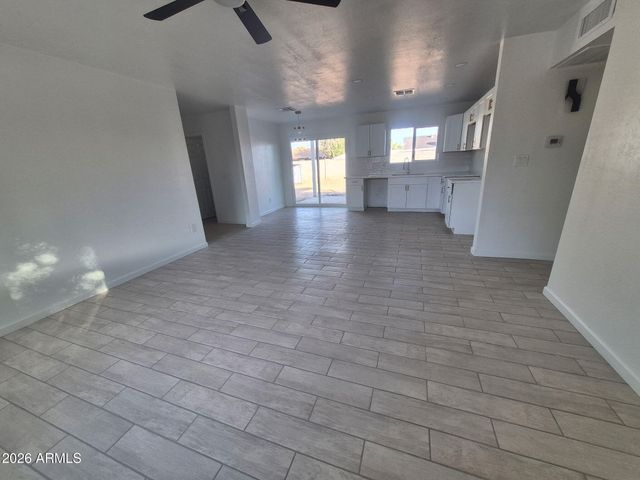 3310 E ANGELA Drive, Phoenix, AZ 85032