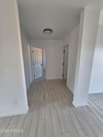 3310 E ANGELA Drive, Phoenix, AZ 85032