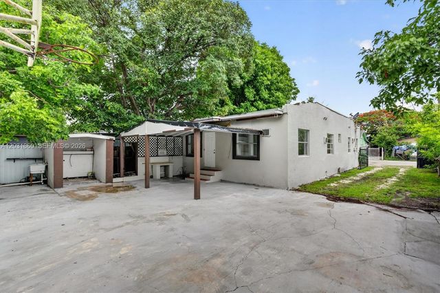836 NW 29th Terrace, Miami, FL 33127