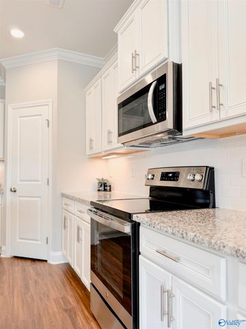 43 Winchester Drive, Decatur, AL 35603