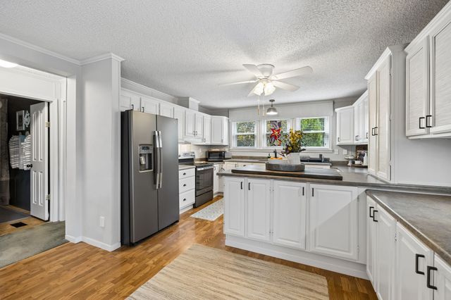 5499 Old Sams Creek Rd, Pegram, TN 37143