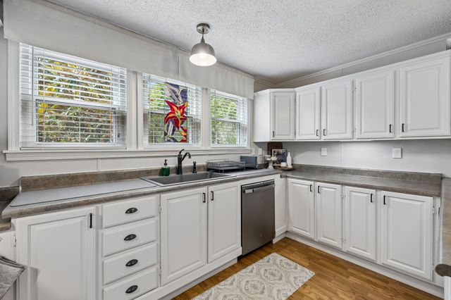 5499 Old Sams Creek Rd, Pegram, TN 37143