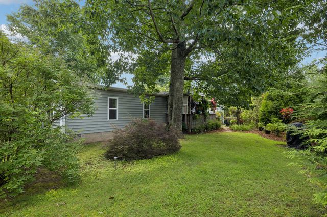 5499 Old Sams Creek Rd, Pegram, TN 37143