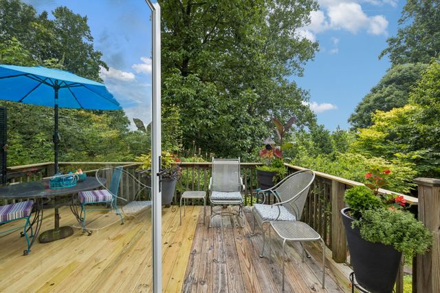 5499 Old Sams Creek Rd, Pegram, TN 37143