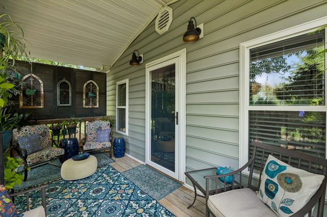 5499 Old Sams Creek Rd, Pegram, TN 37143