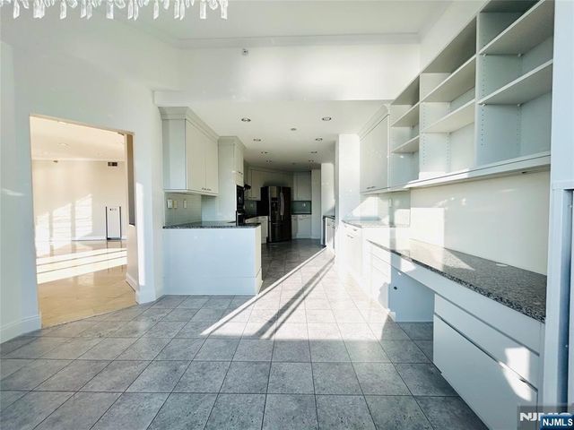 1512 Palisade Avenue 20H, Fort Lee, NJ 07024