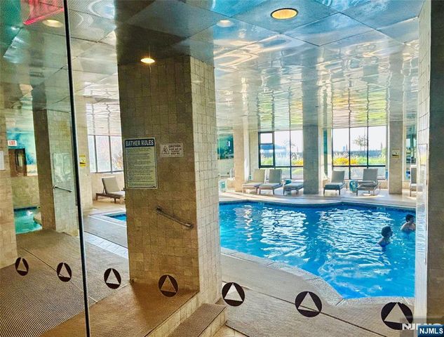 1512 Palisade Avenue 20H, Fort Lee, NJ 07024