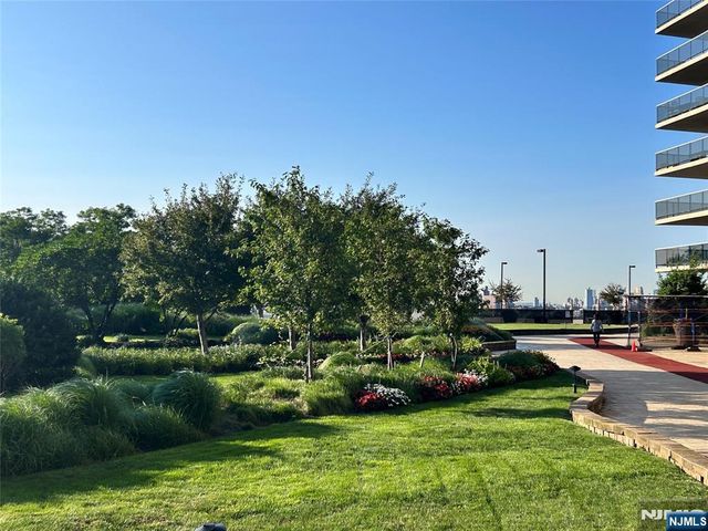 1512 Palisade Avenue 20H, Fort Lee, NJ 07024