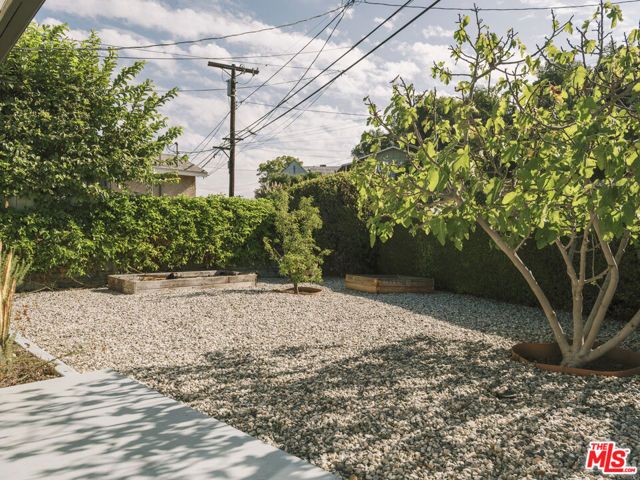 917 N Avenue 51, Los Angeles, CA 90042