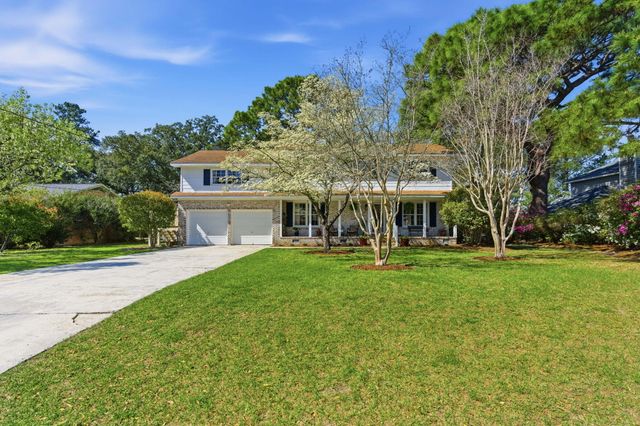 932 Tall Pine Road, Mount Pleasant, SC 29464