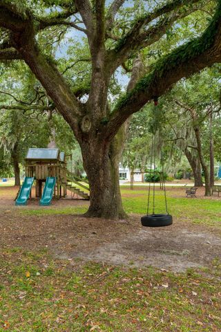 932 Tall Pine Road, Mount Pleasant, SC 29464