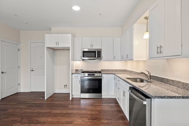 10 Franklin 402, Revere, MA 02151