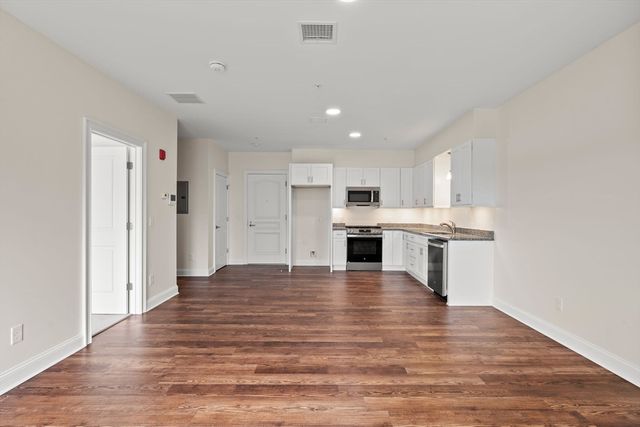 10 Franklin 402, Revere, MA 02151